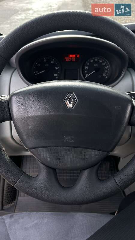 Минивэн Renault Trafic 2014 в Казатине