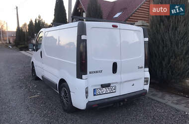 Грузовой фургон Renault Trafic 2002 в Львове