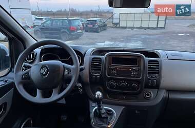 Минивэн Renault Trafic 2015 в Дубно