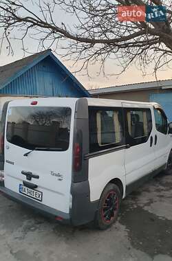 Мінівен Renault Trafic 2003 в Новоархангельську