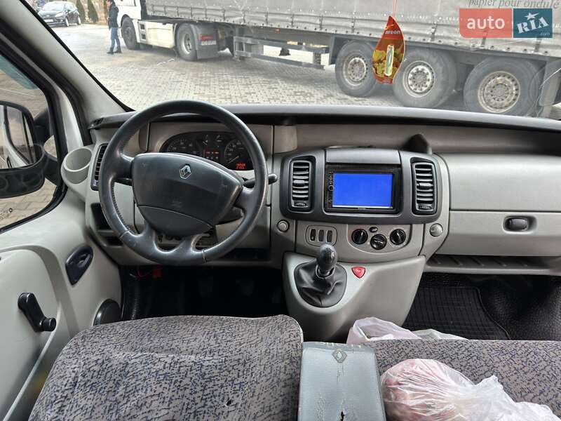 Мінівен Renault Trafic 2001 в Яворові