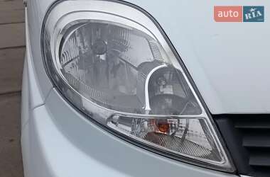 Вантажний фургон Renault Trafic 2013 в Харкові