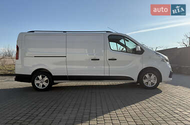 Грузовой фургон Renault Trafic 2020 в 