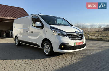 Грузовой фургон Renault Trafic 2020 в 