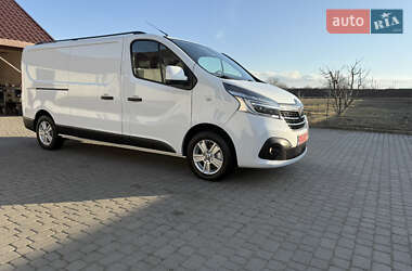 Грузовой фургон Renault Trafic 2020 в 