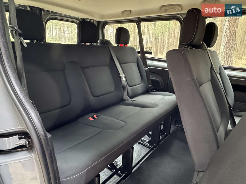 Минивэн Renault Trafic 2017 в Киеве