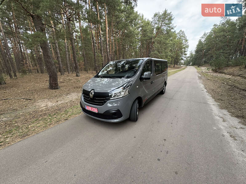Минивэн Renault Trafic 2017 в Киеве
