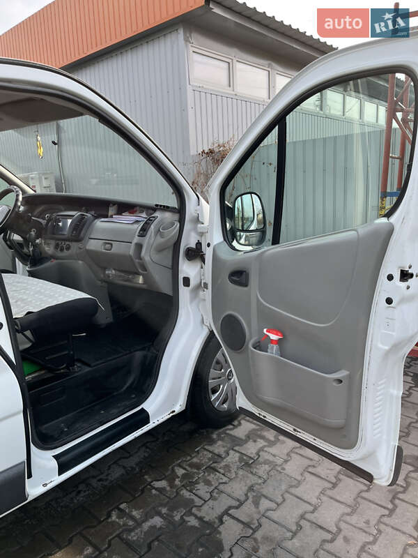 Грузовой фургон Renault Trafic 2007 в Киеве