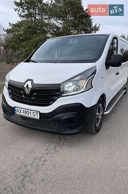 Мінівен Renault Trafic 2015 в 