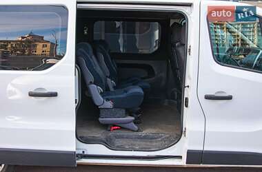 Минивэн Renault Trafic 2017 в 