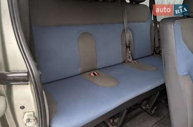 Минивэн Renault Trafic 2011 в 
