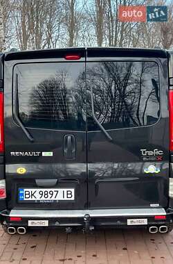 Минивэн Renault Trafic 2013 в 