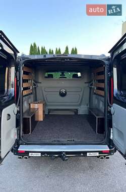 Минивэн Renault Trafic 2013 в 