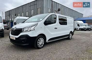 Грузопассажирский фургон Renault Trafic 2018 в 