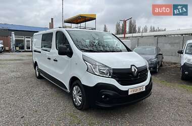 Грузопассажирский фургон Renault Trafic 2018 в 