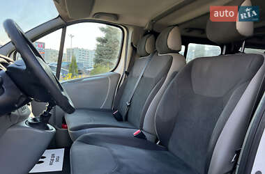 Мінівен Renault Trafic 2013 в 