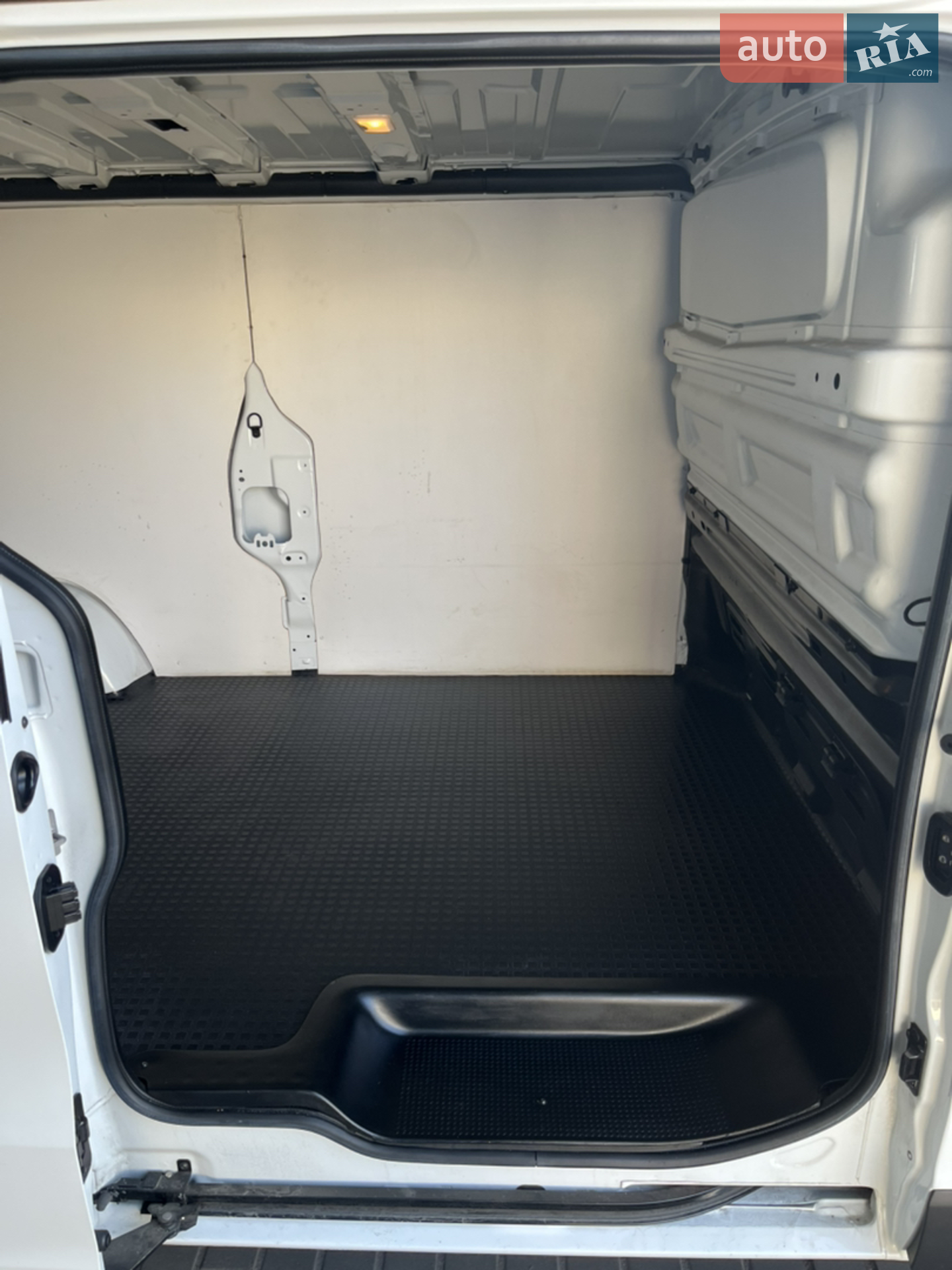 2019 Renault Trafic - мініатюра 8