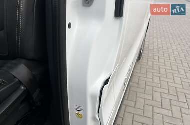 Грузовой фургон Renault Trafic 2020 в 