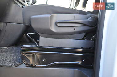 Грузовой фургон Renault Trafic 2019 в 