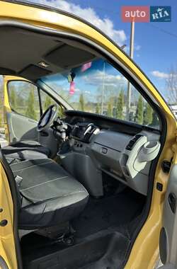 Мінівен Renault Trafic 2006 в 