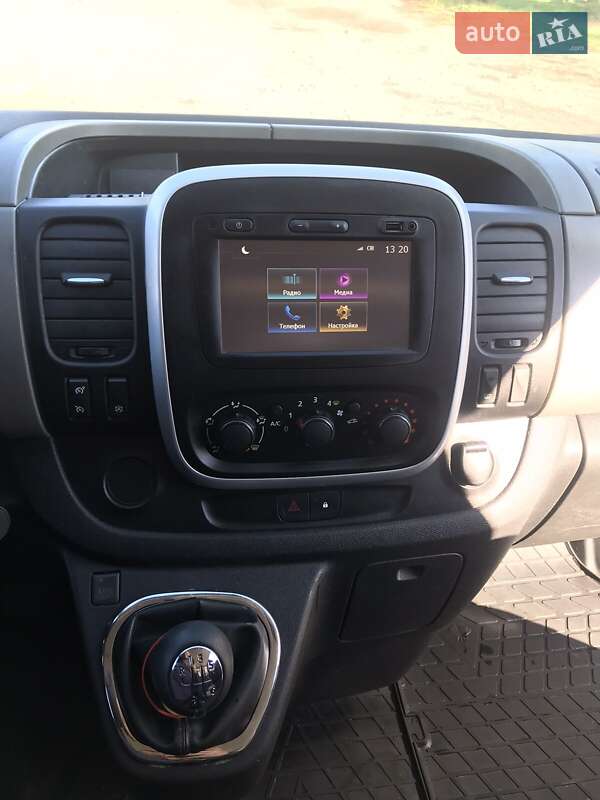 Микроавтобус Renault Trafic 2016 в Виннице фото 8 Микроавтобус Renault Trafic 2016 в Виннице