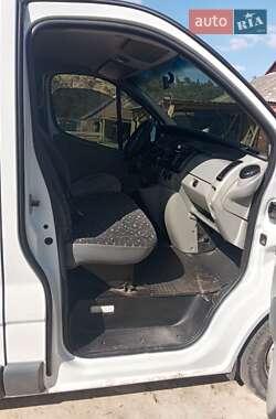 Грузовой фургон Renault Trafic 2005 в 