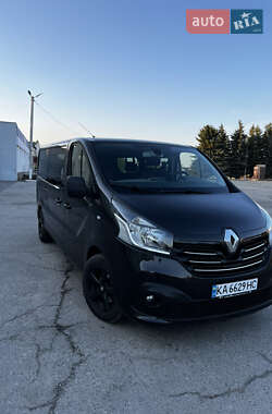 Минивэн Renault Trafic 2016 в 