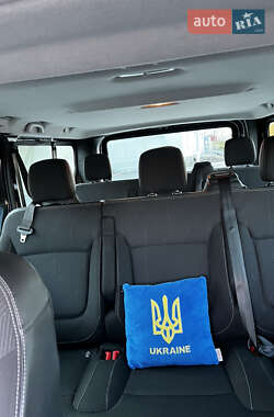 Минивэн Renault Trafic 2016 в 