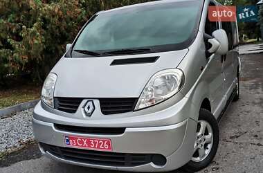 Минивэн Renault Trafic 2013 в 