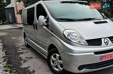 Минивэн Renault Trafic 2013 в 