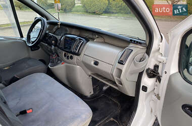 Минивэн Renault Trafic 2004 в 