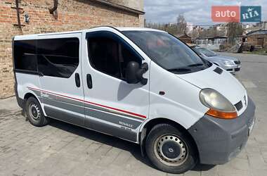 Минивэн Renault Trafic 2005 в 