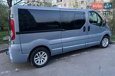 Минивэн Renault Trafic 2007 в 