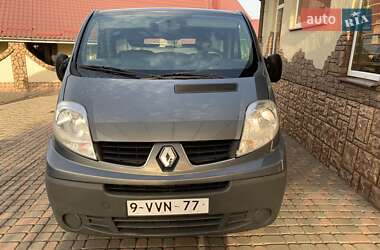 Грузовой фургон Renault Trafic 2012 в 