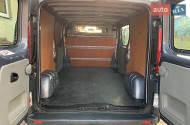 Грузовой фургон Renault Trafic 2012 в 