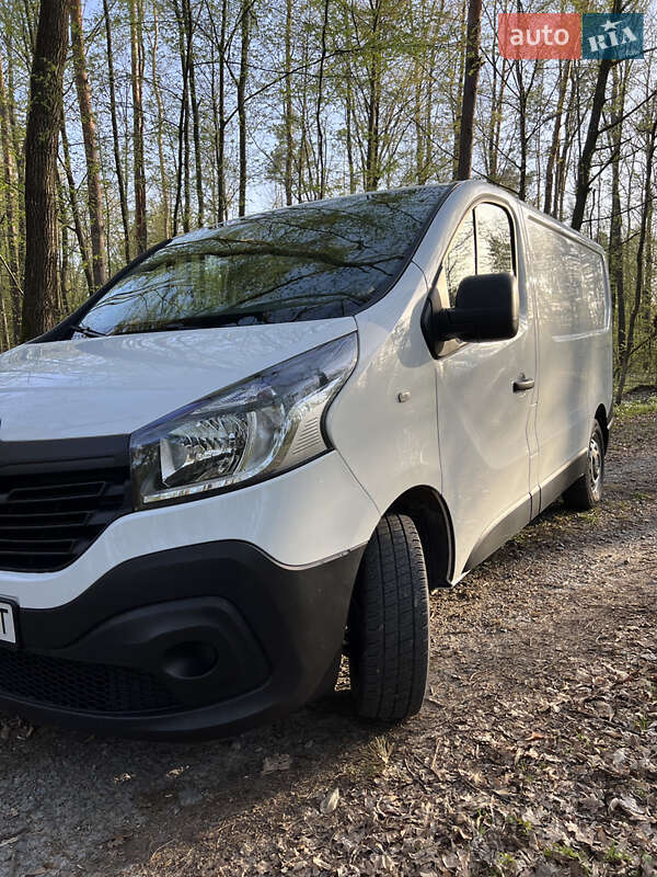 Вантажний фургон Renault Trafic 2019 в Баранівці