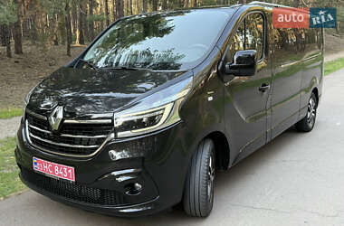 Минивэн Renault Trafic 2021 в 