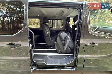 Минивэн Renault Trafic 2021 в 