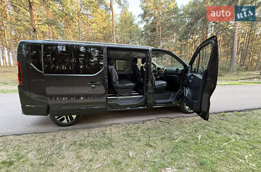 Минивэн Renault Trafic 2021 в 