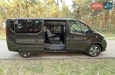 Минивэн Renault Trafic 2021 в 
