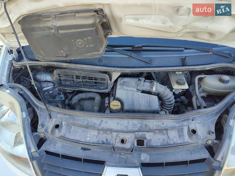 Минивэн Renault Trafic 2009 в Рокитном фото 6 Минивэн Renault Trafic 2009 в Рокитном