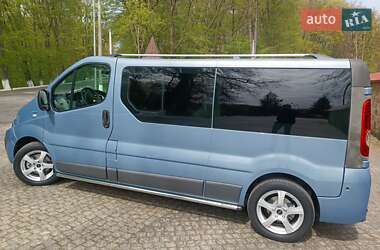 Минивэн Renault Trafic 2012 в 