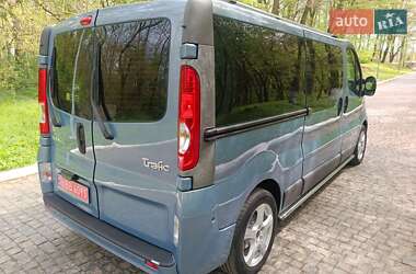 Минивэн Renault Trafic 2012 в 