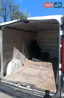 Грузовой фургон Renault Trafic 2011 в 
