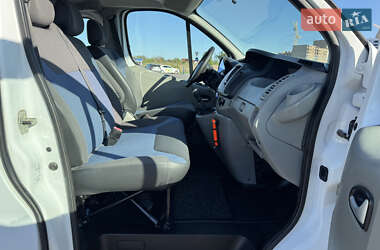 Минивэн Renault Trafic 2014 в 