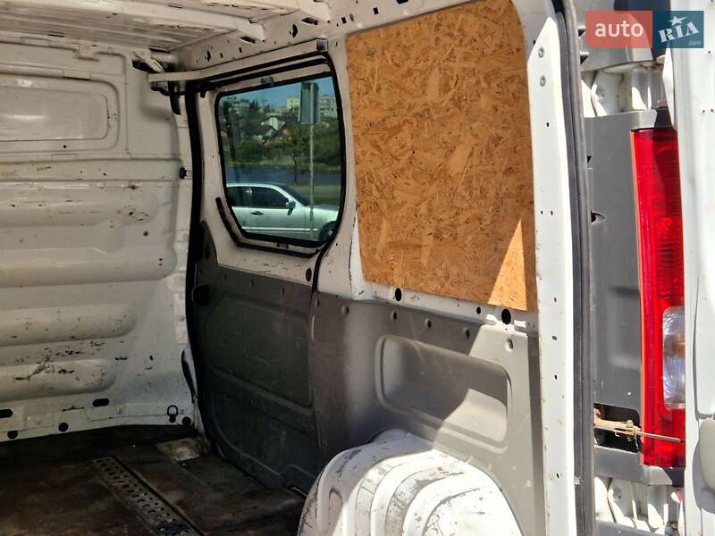 Мінівен Renault Trafic 2013 в Вінниці