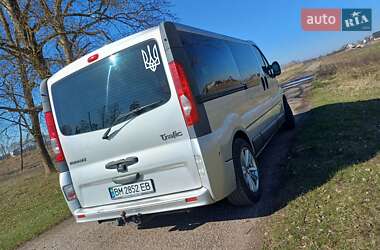Мінівен Renault Trafic 2013 в 