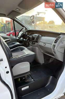 Мінівен Renault Trafic 2006 в 