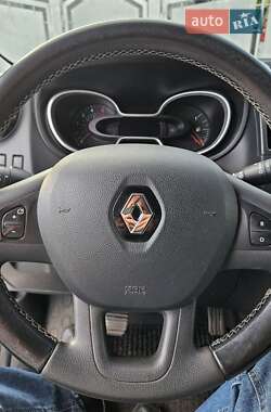 Грузовой фургон Renault Trafic 2021 в 