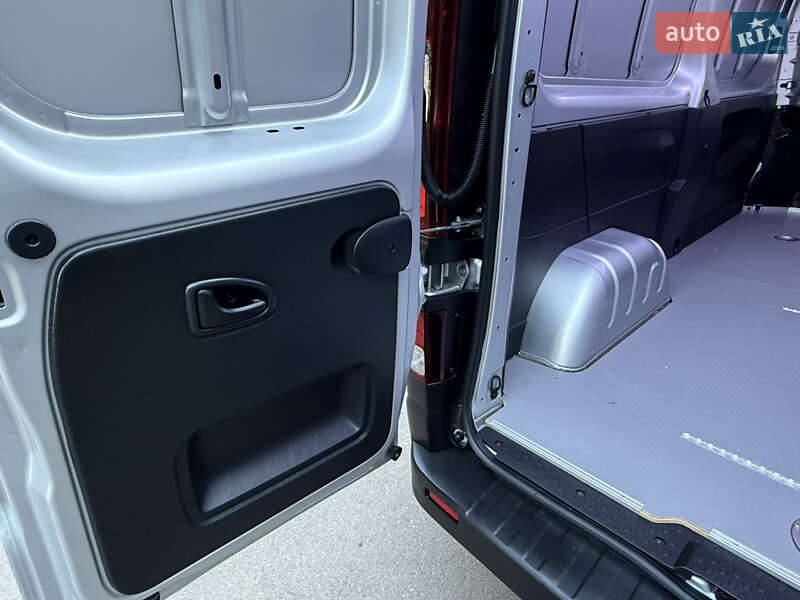 Другие грузовики Renault Trafic 2021 в Киеве